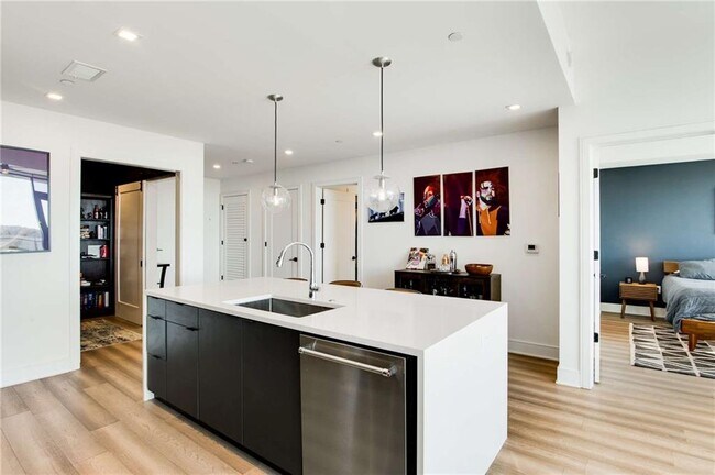 Foto del edificio - 788 West Marietta St NW