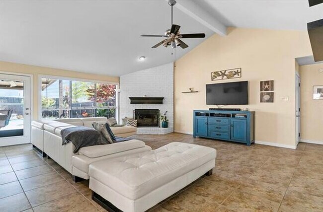 Foto del edificio - 6704 Bellehaven Dr