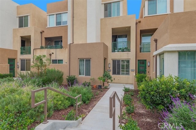 Foto del edificio - 118 Cadence