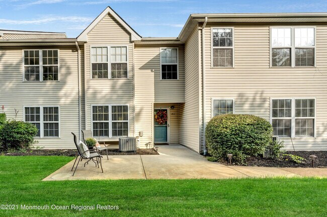 Building Photo - 403 Deuce Dr