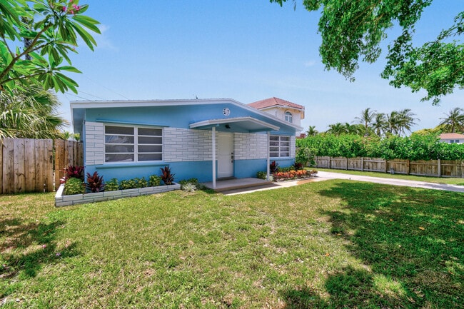 Foto del edificio - 450 Neptune Rd