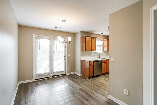Foto del edificio - 820 Thomas Bay Ct