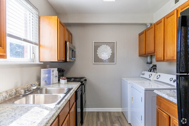 Building Photo - Andover Apartments