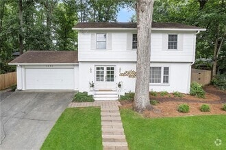Building Photo - 3981 Longview Dr