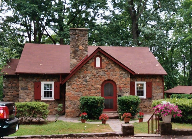 Building Photo - 2619 Jefferson Park Cir