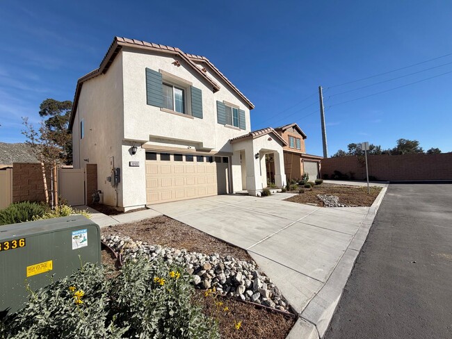 Foto del edificio - Stylish 4-Bedroom Solar Home Near Community Park