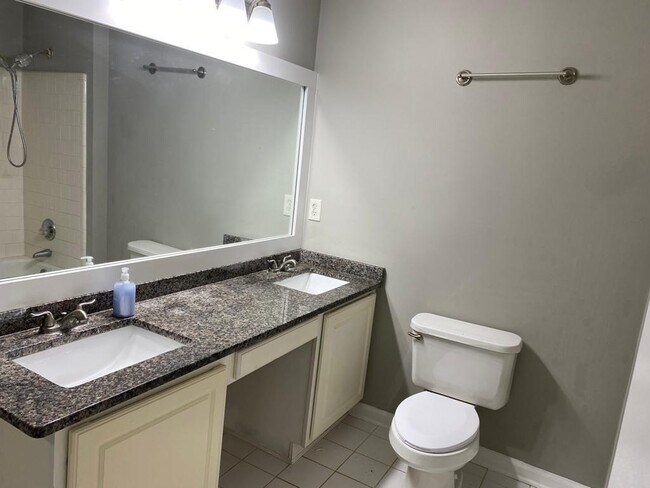 Foto del edificio - 1533 Planters Ridge Ln