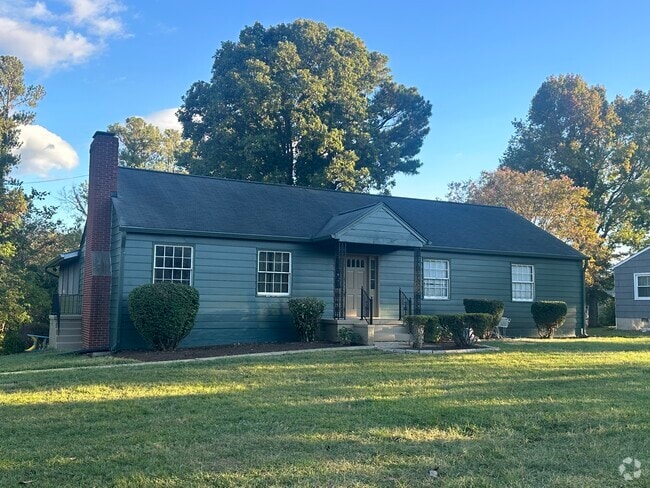 Building Photo - 3616 Riverview Dr