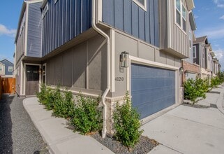 Building Photo - 4120 Split Ivy Dr