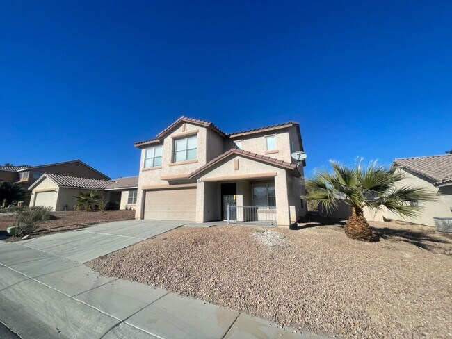 Foto del edificio - WONDERFUL 4BD/2.5BA WITH LOTS OF ROOM!