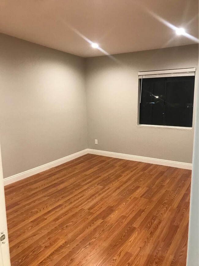 Foto del edificio - 9120 Telfair Ave