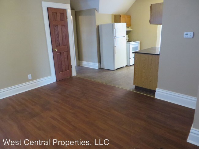 Building Photo - 433 W Brackenridge St