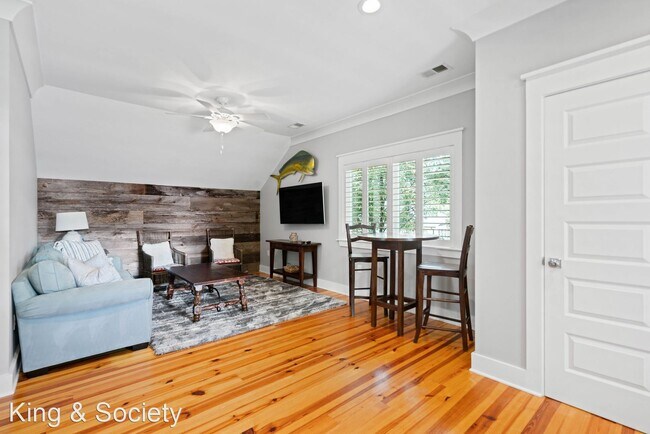 Building Photo - 1 br, 1 bath House - 950 Lakeview Drive Un...