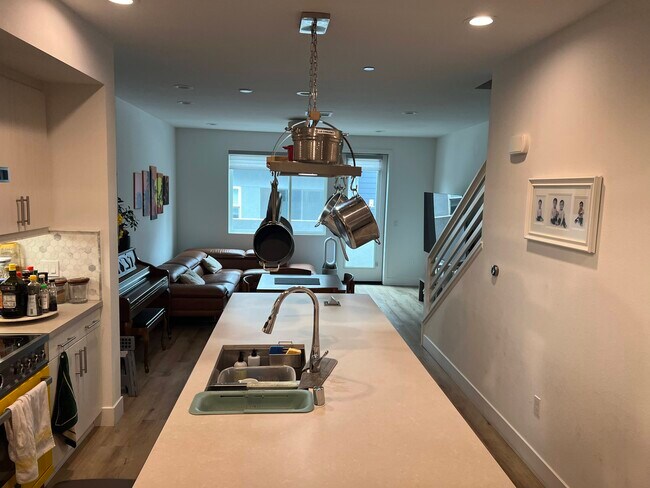 Photo - 105 Mabuhay Way House