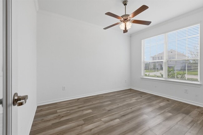 Building Photo - 14383 Cedar Shadow Dr