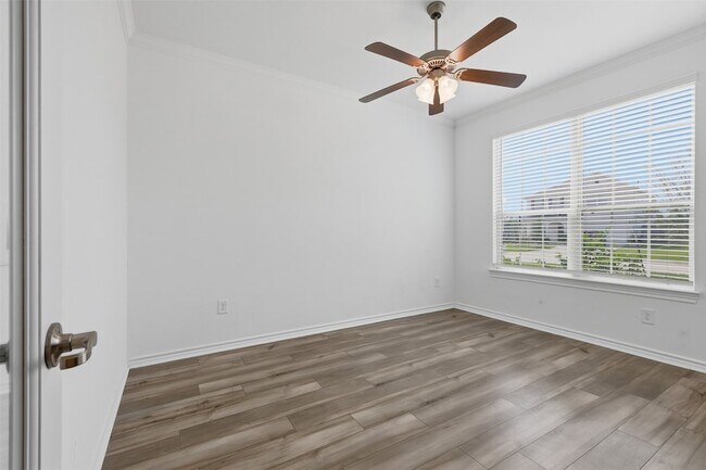Foto del edificio - 14383 Cedar Shadow Dr