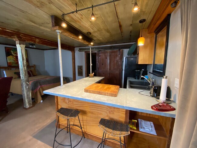 Foto del edificio - 605 Austin Ave