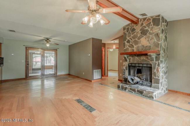 Building Photo - 4523 Chipmunk Rd
