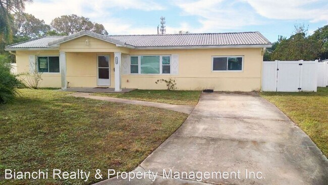 Foto del edificio - 3 br, 2 bath House - 1770 63rd Ave N,