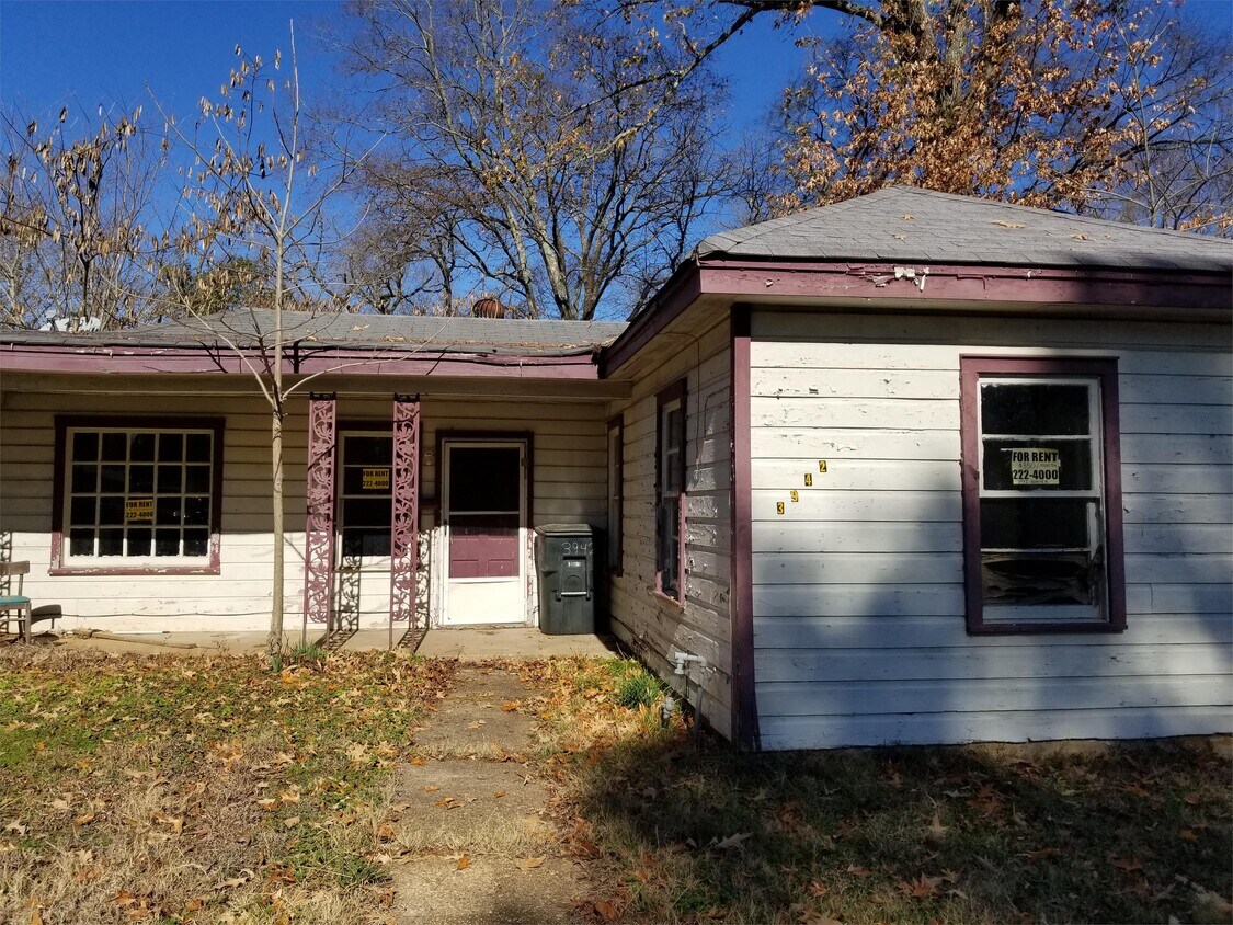 Foto principal - 3942 Sumner St