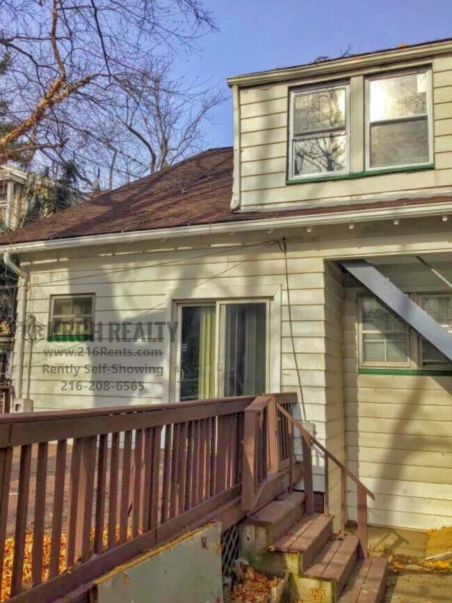Foto del edificio - 15720 Hazel Rd