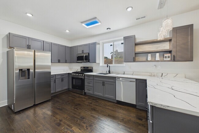 Foto del edificio - 7919 S Ellis Ave
