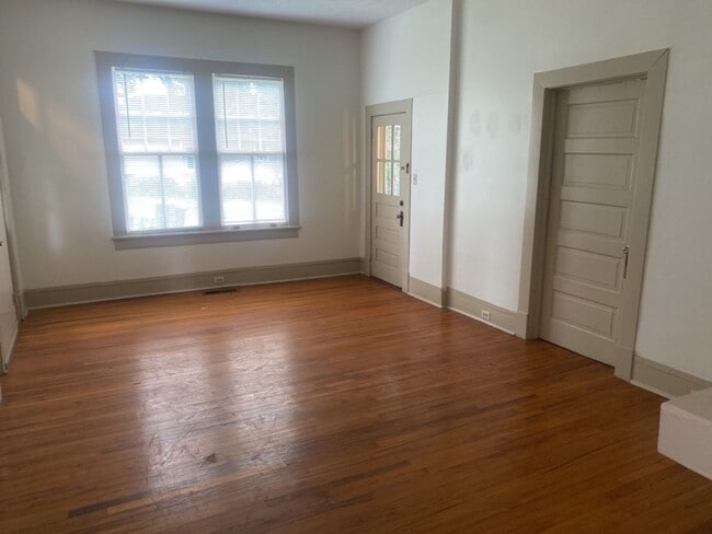 Building Photo - ?1704 18th Street -Walk to Lakebottom- New...