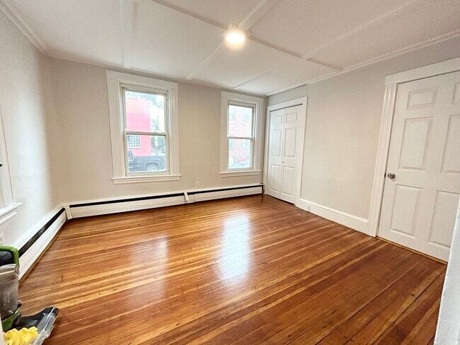 Foto del edificio - 13 Saratoga St