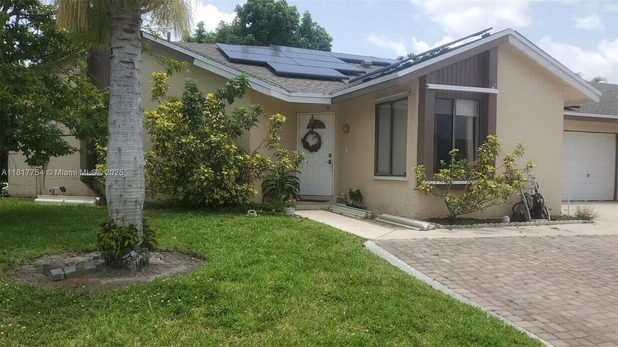 Foto principal - 9598 Stones River Park Way