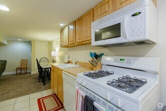 Building Photo - 435 Manor Pl NW