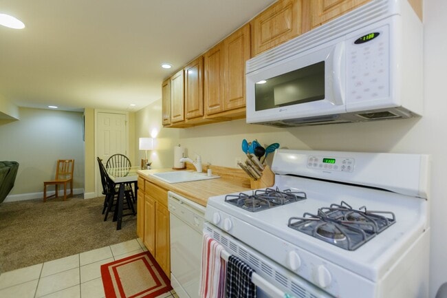 Manor Place - Manor Place Apartment