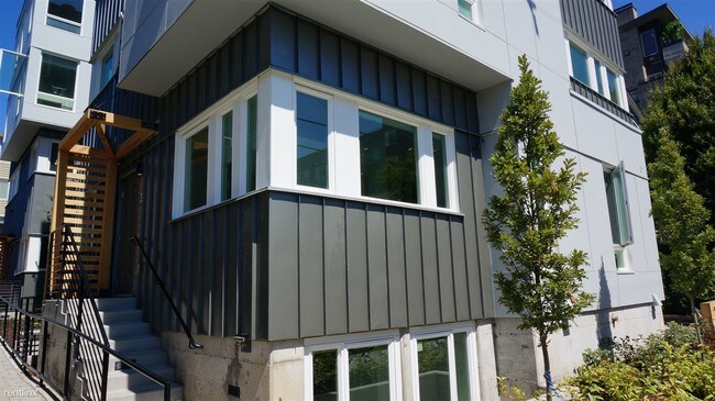 Building Photo - 2418 NW 58th St