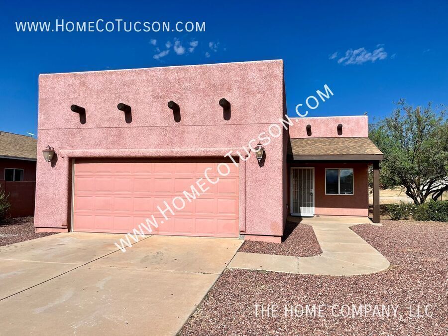 Foto principal - 10076 S Honeysuckle Dr