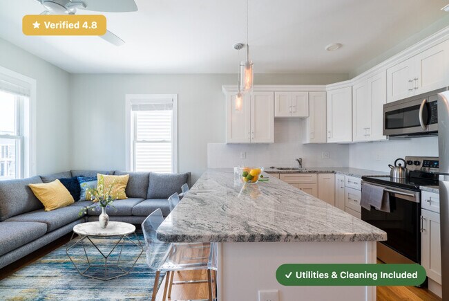 Foto del edificio - Furnished Private Bedroom in South Boston