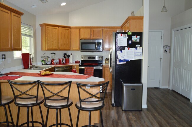 Foto del edificio - Country Woods Condo