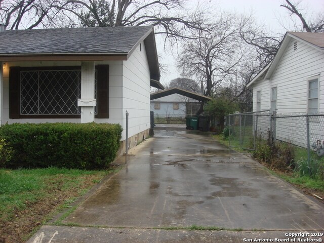 Building Photo - 812 Prado St