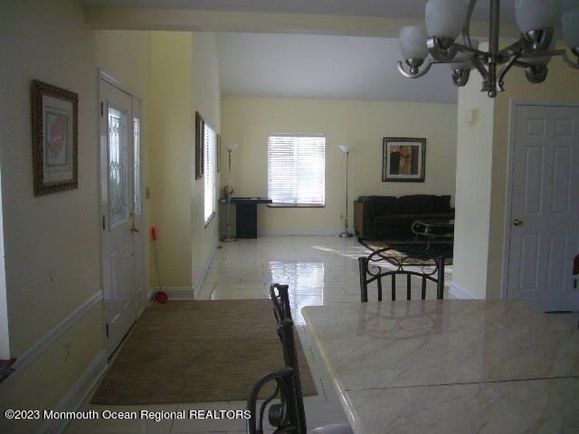 Building Photo - 205 Alpern Ave