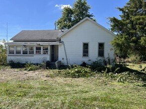 Building Photo - 145 S Donovan St