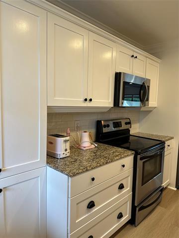 Foto del edificio - 10236 Regal Oaks Dr