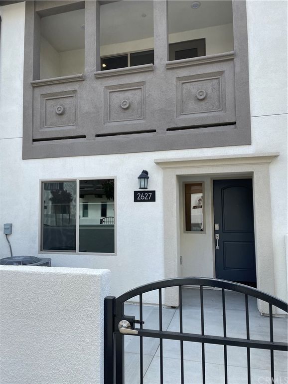 Foto del edificio - 2627 Glamis Ct