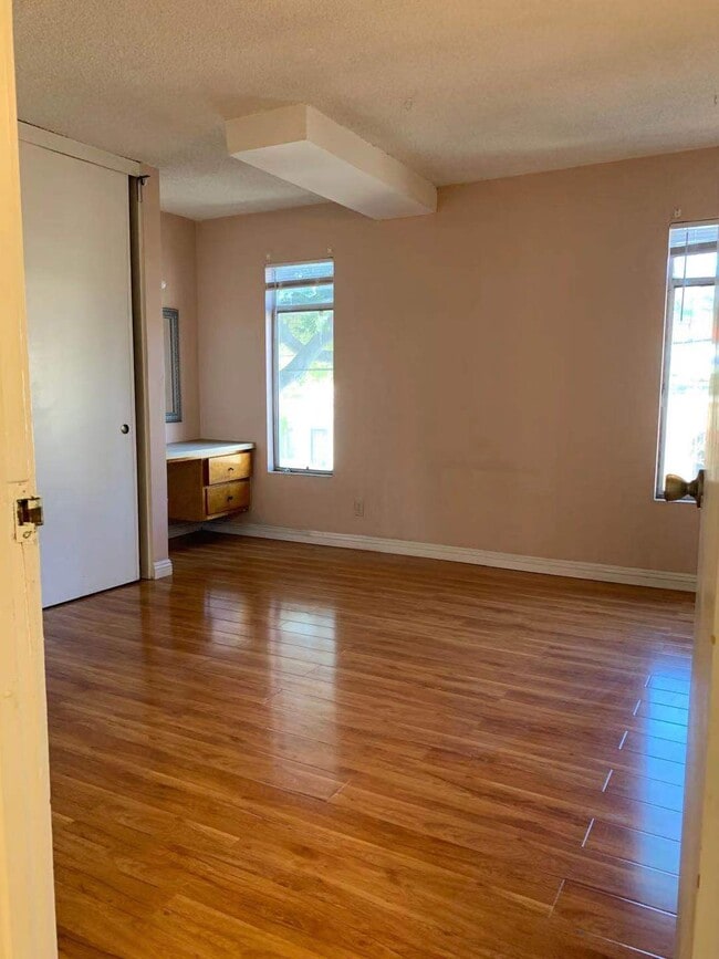 BEDRM1 - 1510 Talmadge St