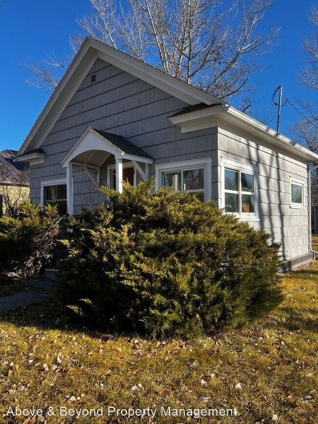 Building Photo - 1 br, 1 bath House - 33 3rd Avenue East