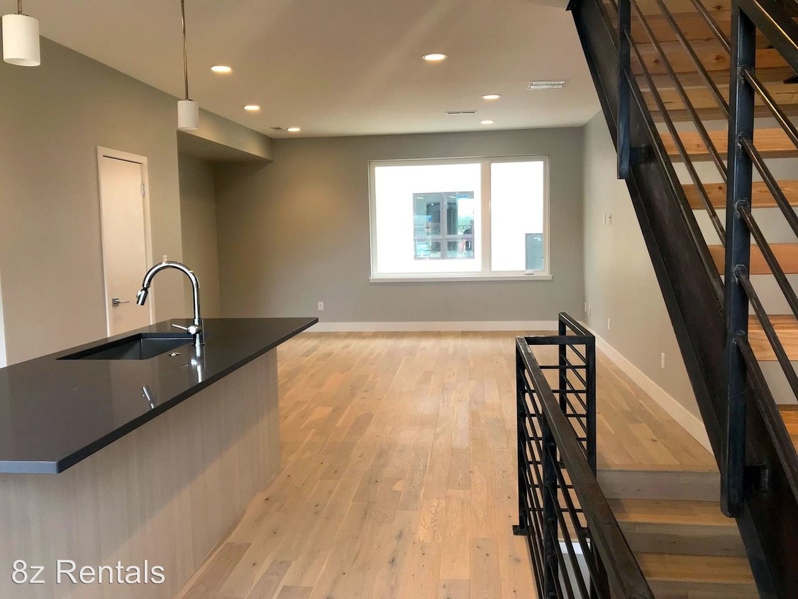 Primary Photo - 1544 Irving St