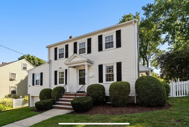 Foto del edificio - 48 Watson Rd