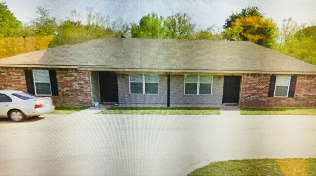 Building Photo - 6133 Evelyn St