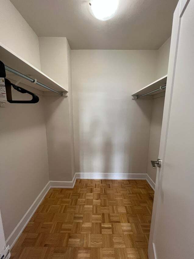 Photo du bâtiment - Premium Deluxe - Rosehill Avenue & Yonge Street