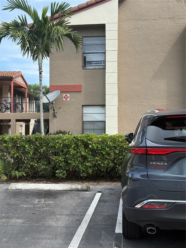 Foto del edificio - 3275 Coral Ridge Dr