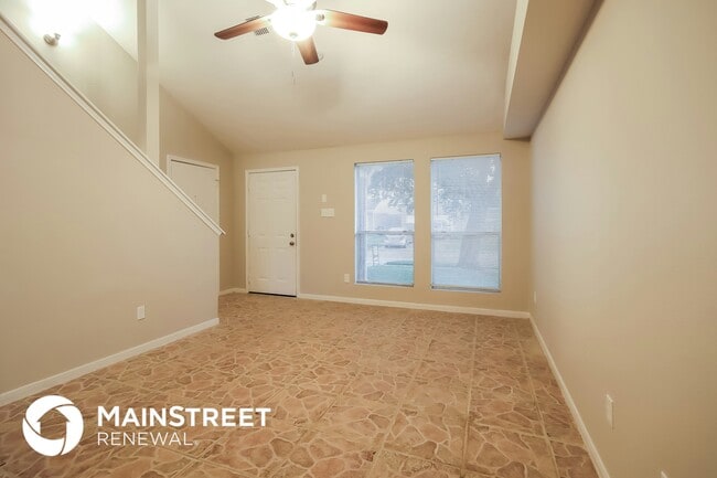Building Photo - 2219 Hadden Hollow Dr