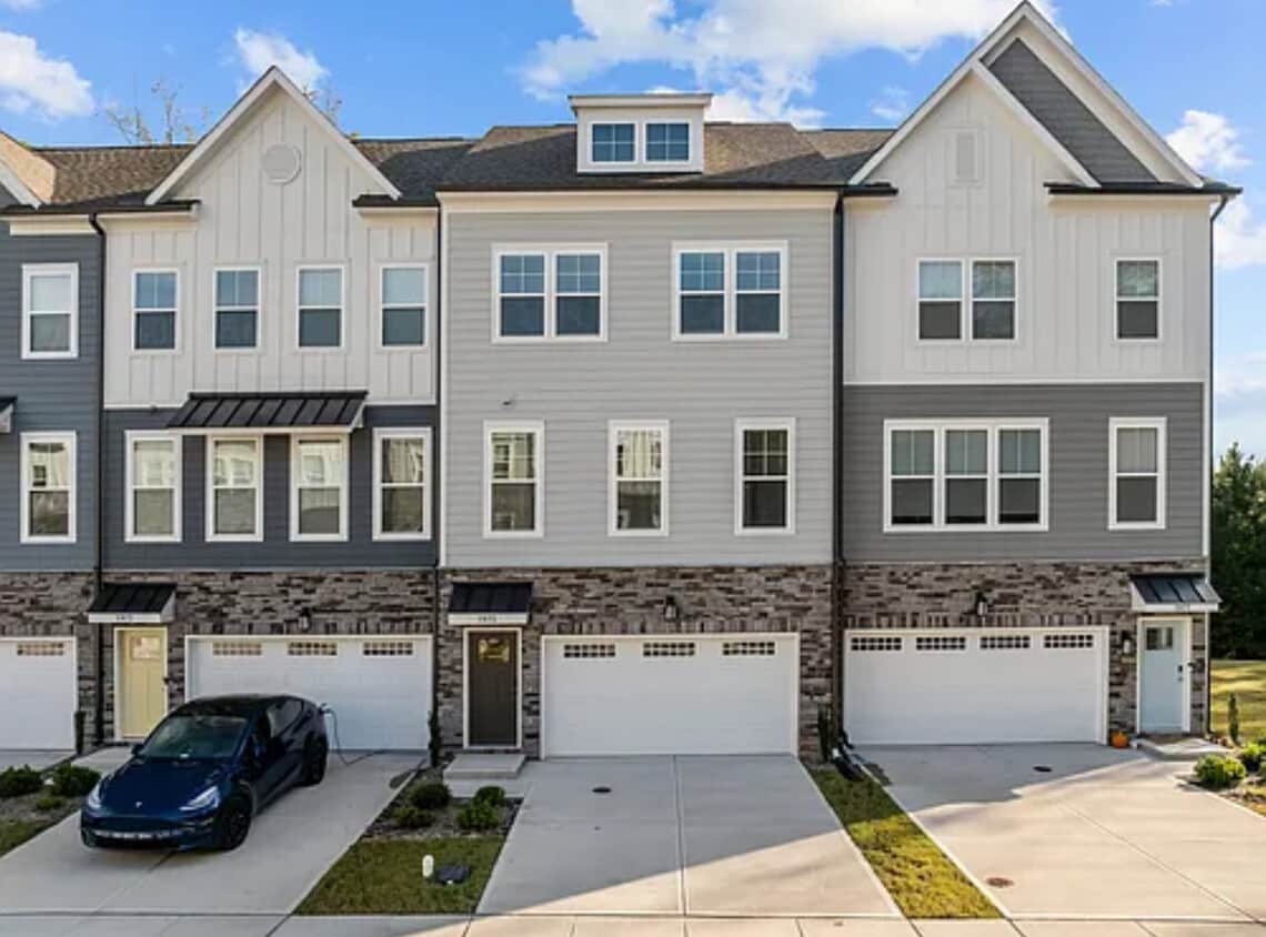 Primary Photo - 1975 Fahey Dr