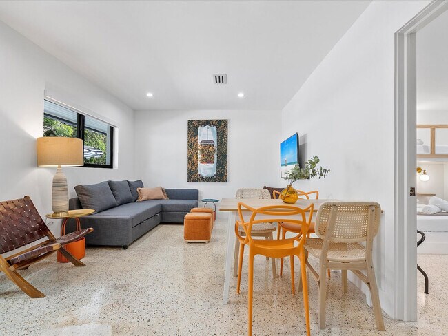 Foto del edificio - 258 NW 57th St